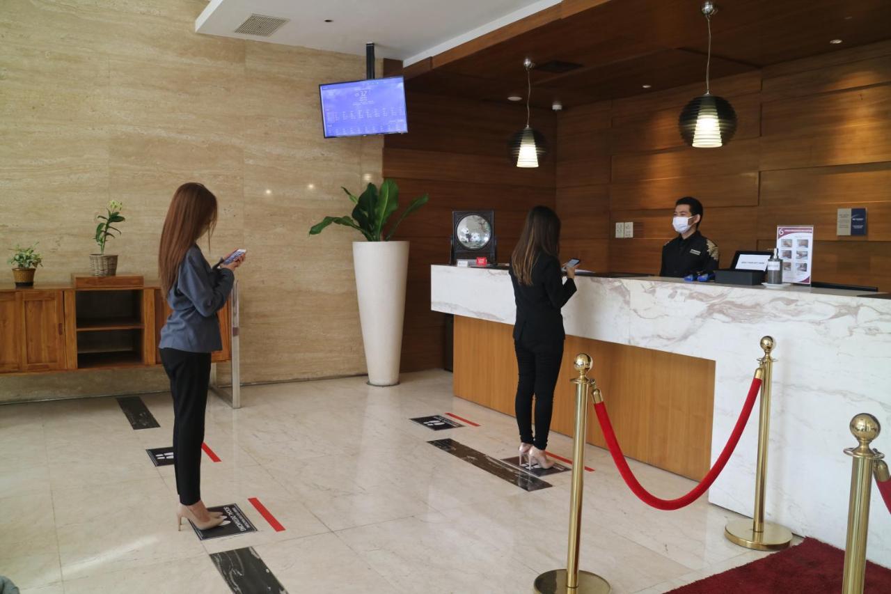 Grand Mercure Solo Baru Экстерьер фото
