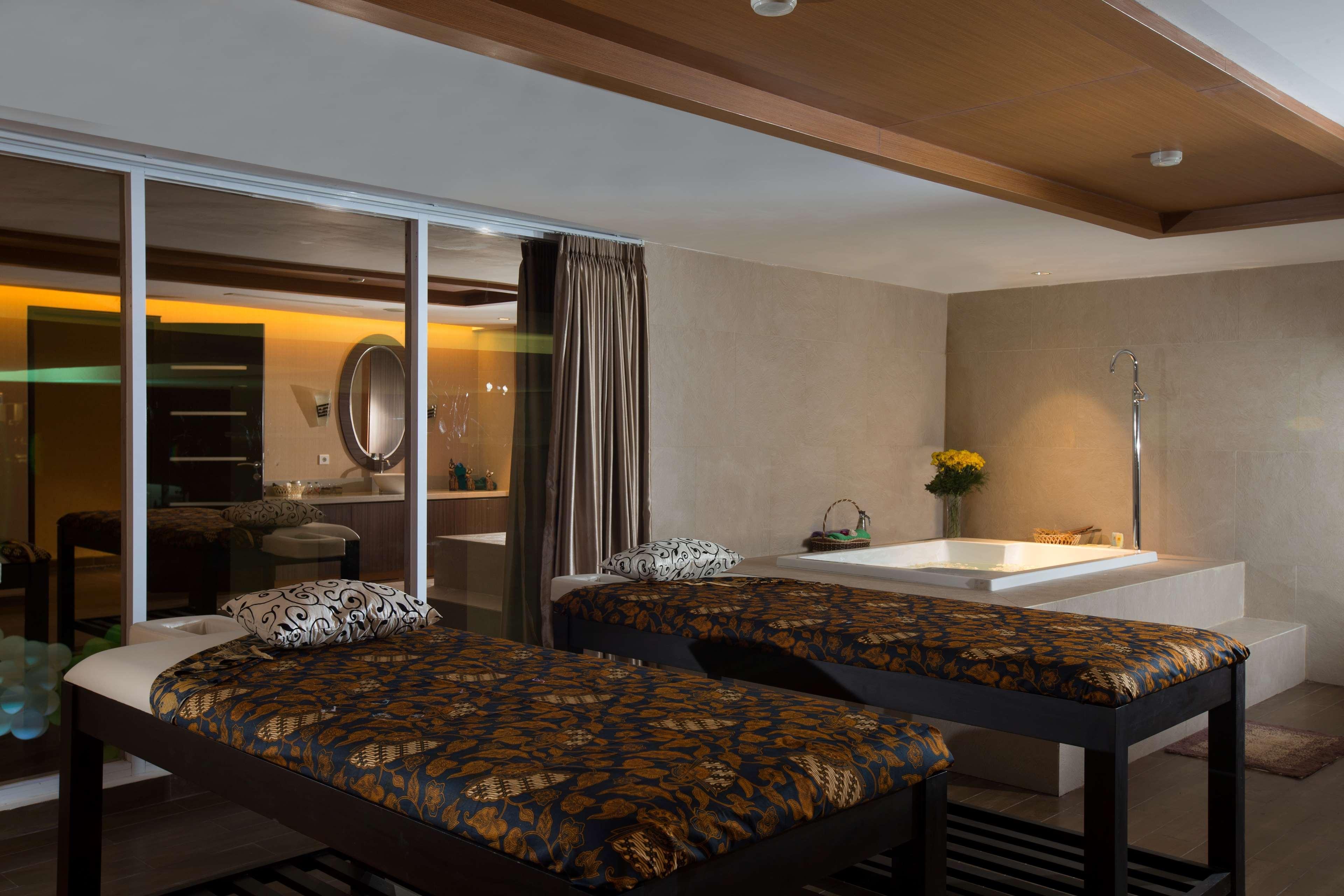 Grand Mercure Solo Baru Экстерьер фото